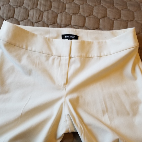 Nine West, high quality new white pants w/o tag - Picture 3 of 3